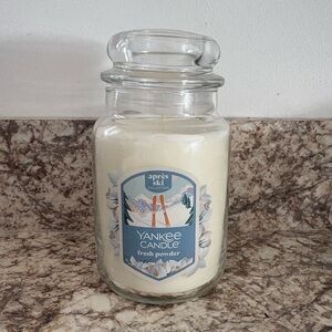 Yankee Candle Après Ski Collection - White Jar